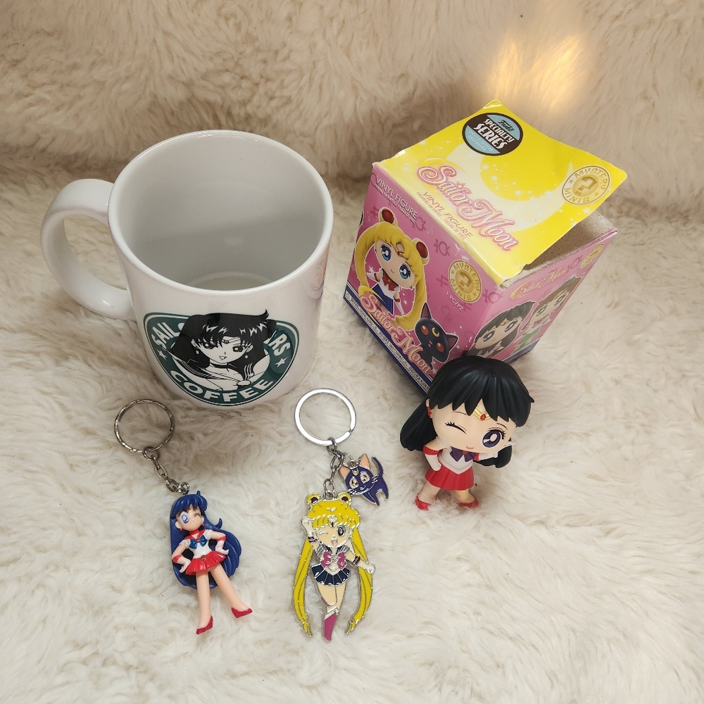 🌙 Ultimate Sailor Moon Collector’s Bundle! 🌙